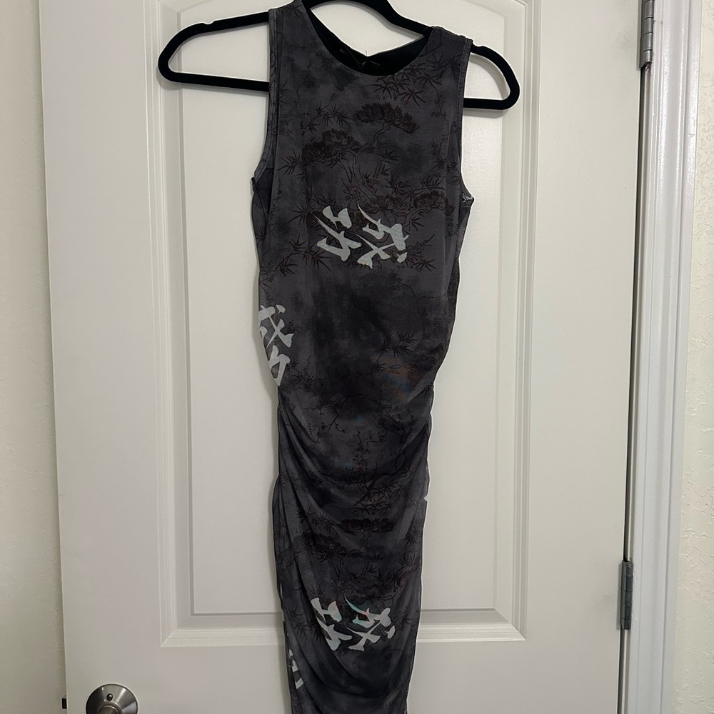 PrettyLittleThing Charcoal Patterned Midi Dress